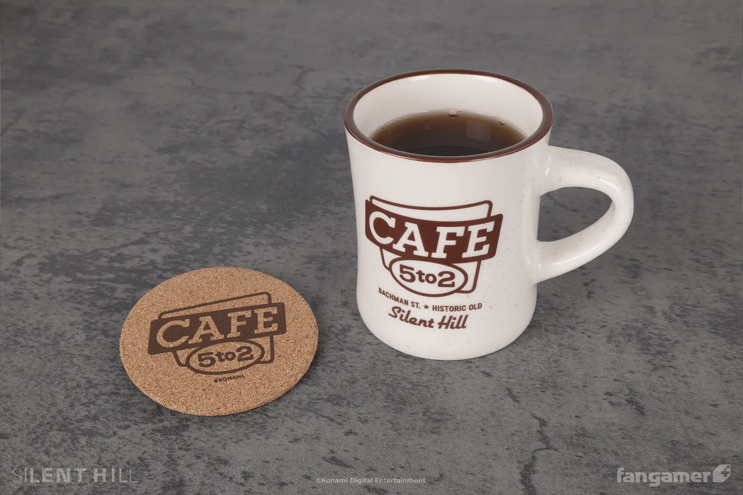 Fangamer Silent Hill Cafe 5to2 Tasse 355 ml gesprenkelt