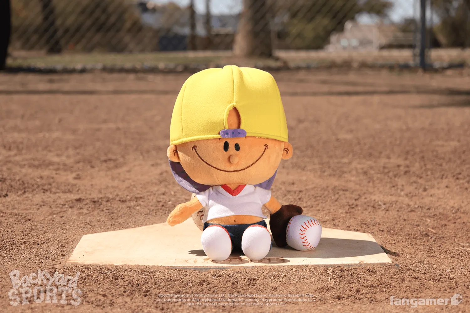 Fangamer Backyard Sports Pablo Sanchez Plüschfigur 25 cm sitzend