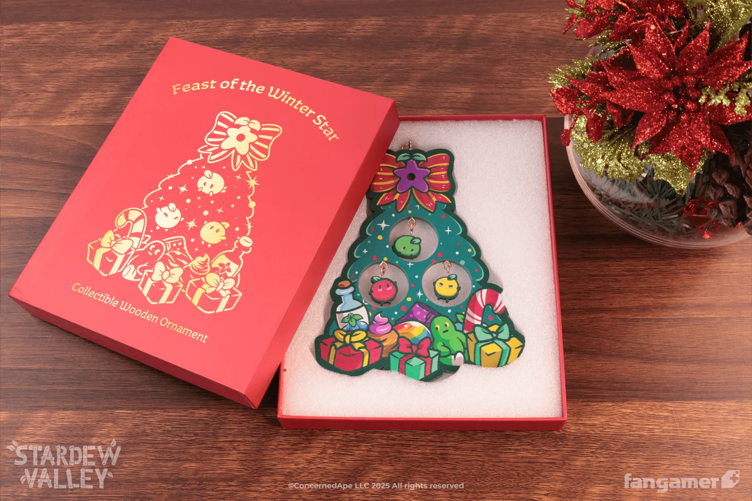 Fangamer Stardew Valley Feast of the Winter Star Ornament Holz