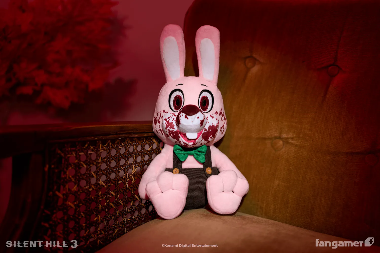 Fangamer Robbie the Rabbit Plush (Bloody Version) Plüschtier