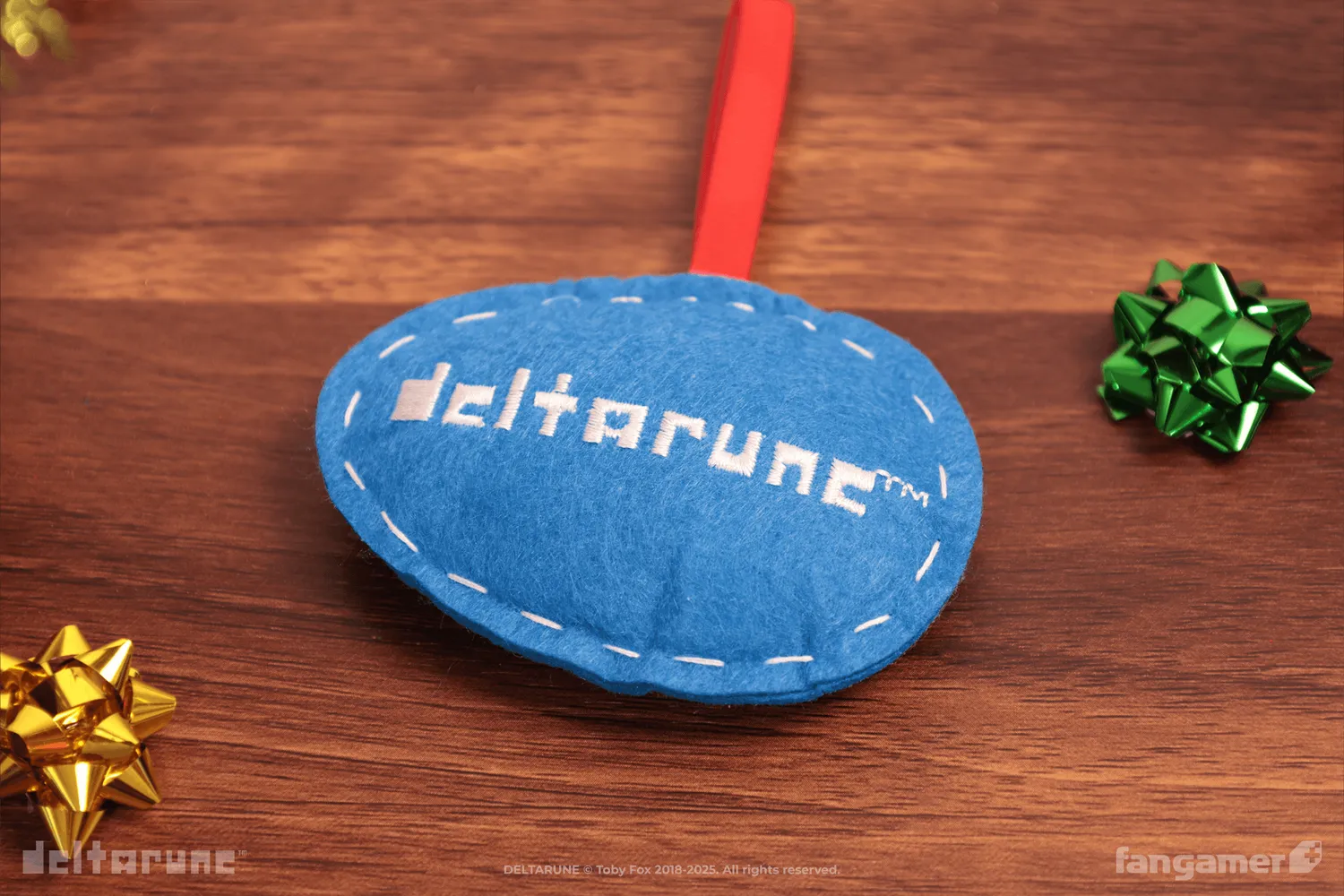 Fangamer DELTARUNE Pipis Ornament Filz-Anhänger rotes Band