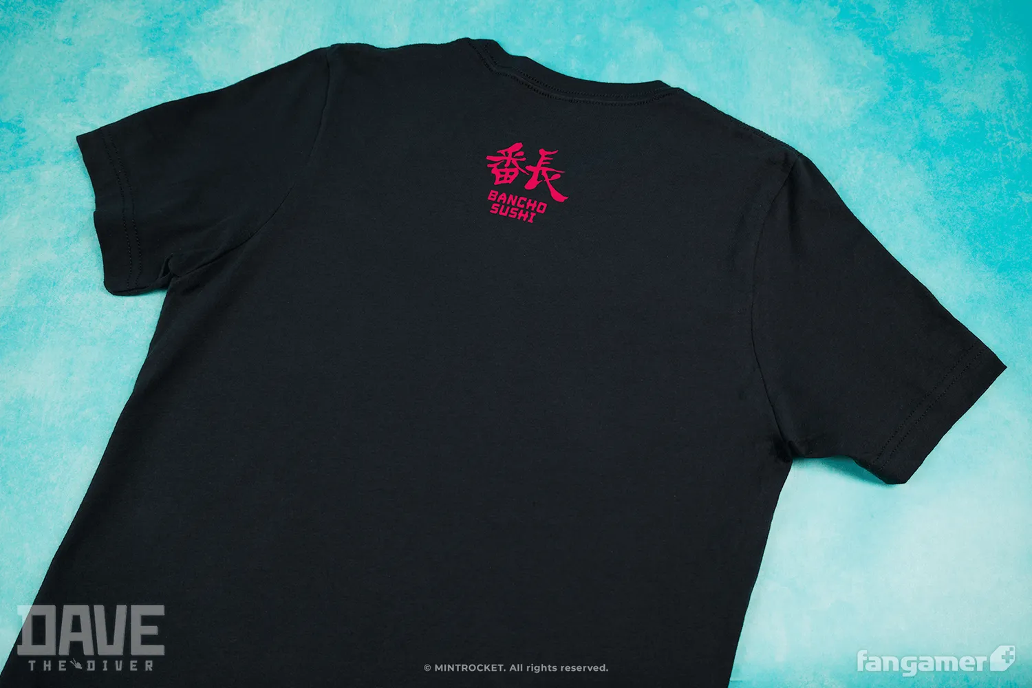 Fangamer Dave the Diver Bancho Sushi T-Shirt Baumwolle