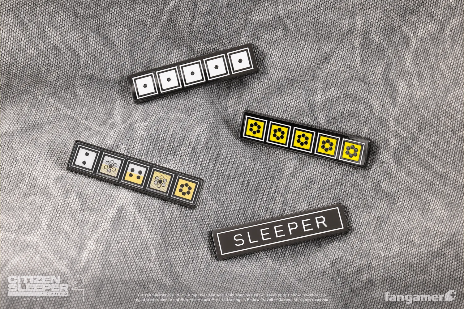 Fangamer Citizen Sleeper 2 Dice Pin Set Emaille 4er