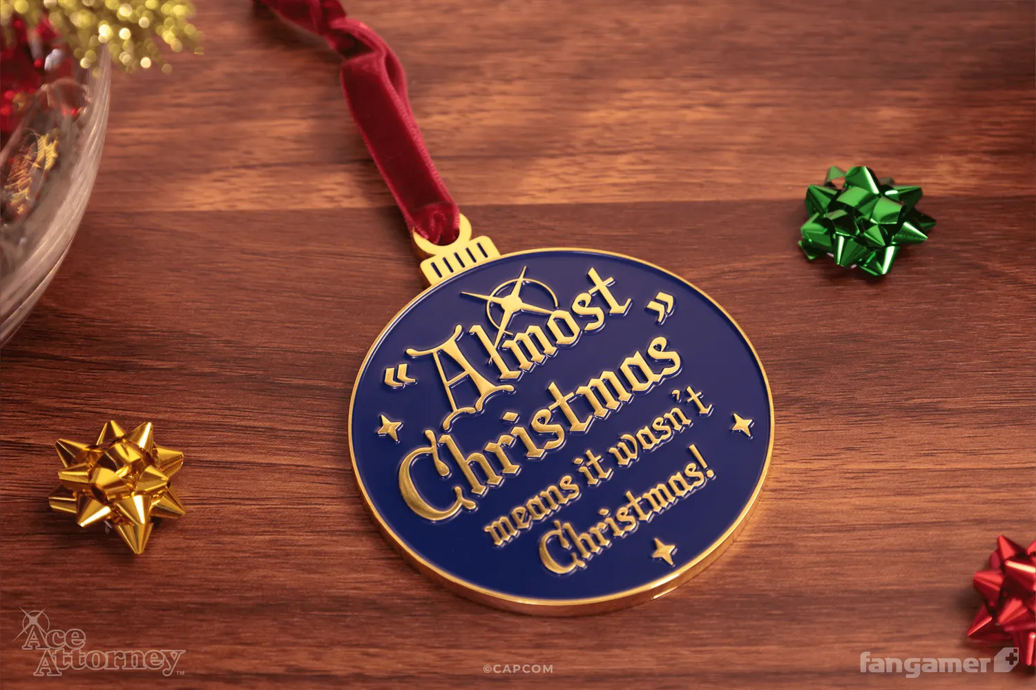 Fangamer Almost Christmas Ornament Ace Attorney Anhänger