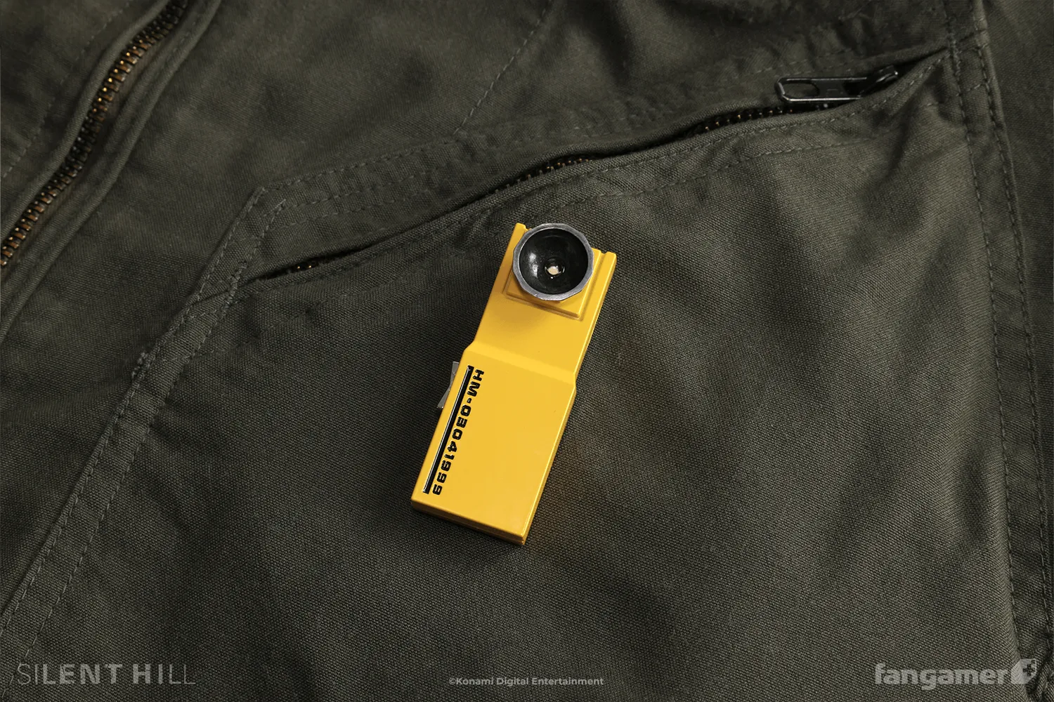 Fangamer Silent Hill Harry's Flashlight LED Pin 6,1 cm