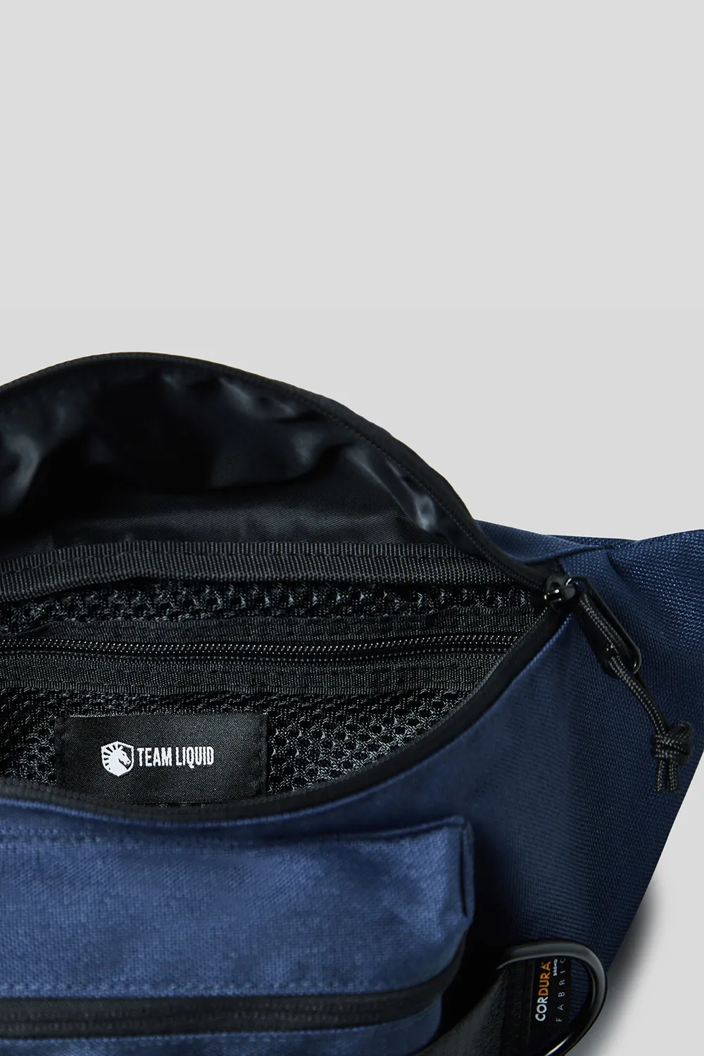 Team Liquid Liquid Sling Bag Umhängetasche