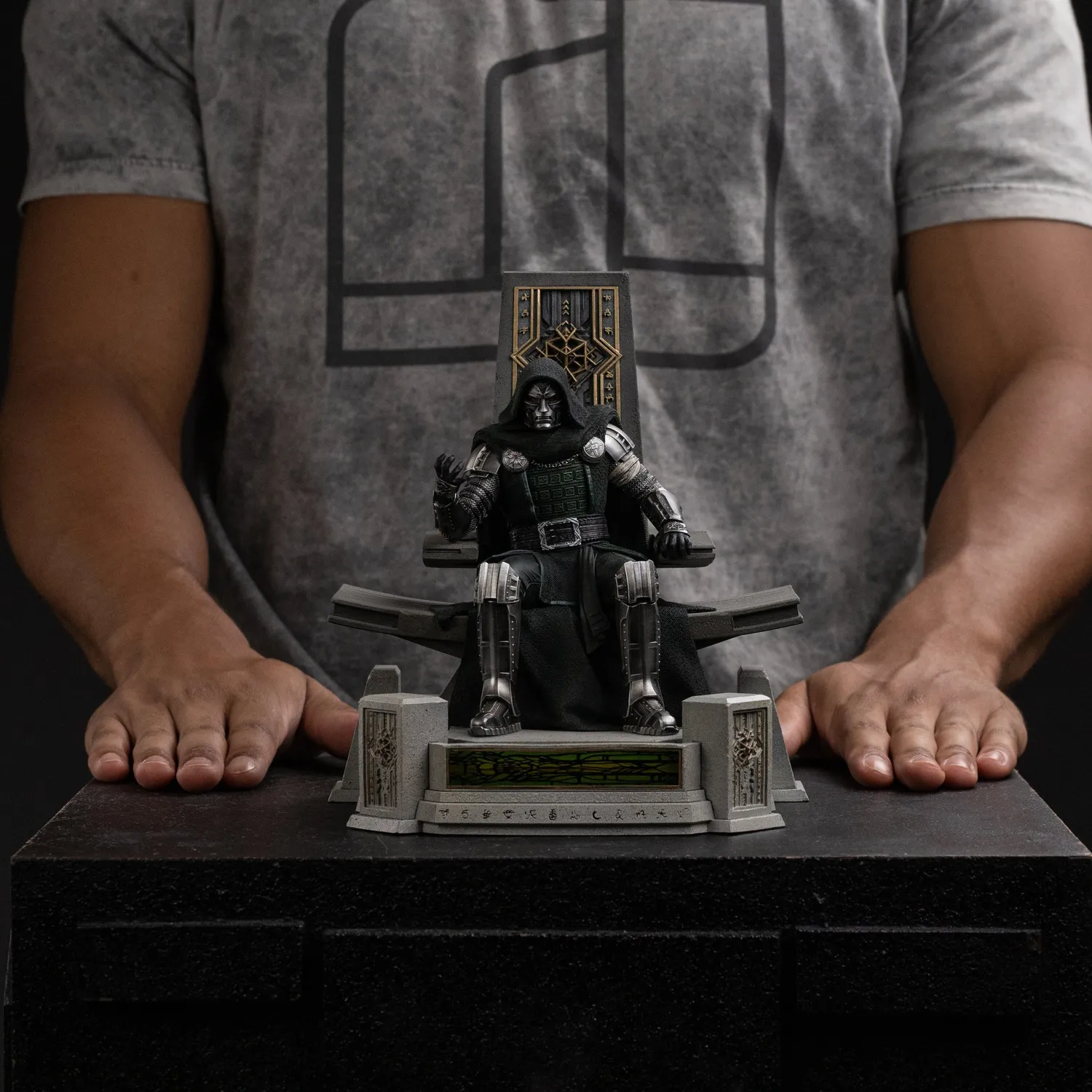 Iron Studios Avengers Doomsday Doctor Doom Statue 22cm