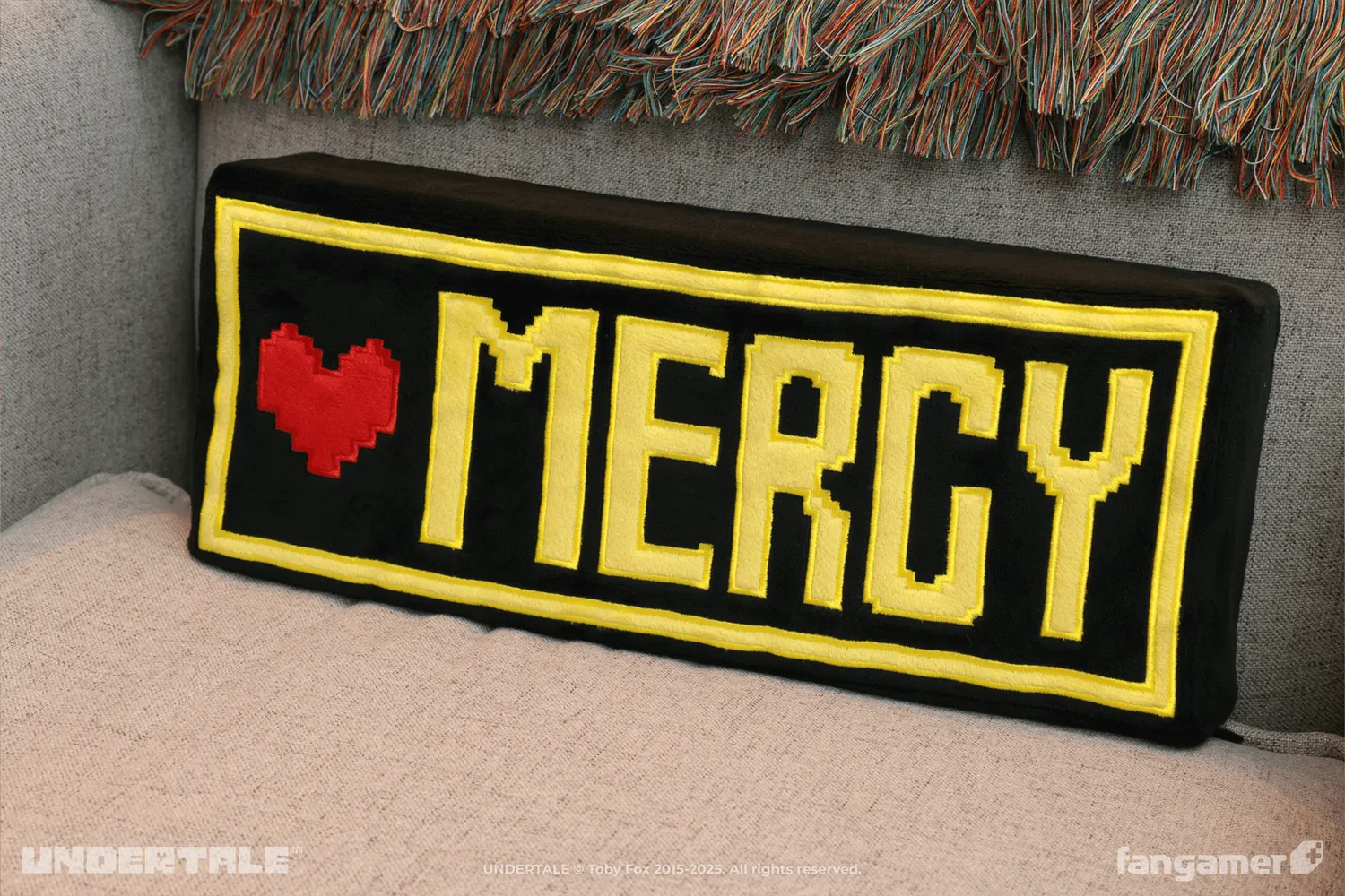Fangamer UNDERTALE Mercy or Fight Plüschkissen 35 cm