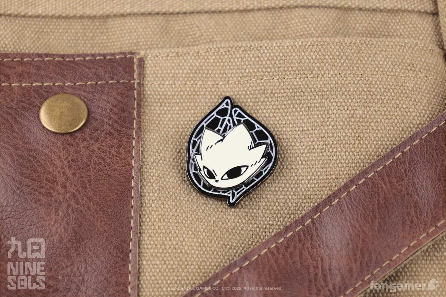 Fangamer Nine Sols Yi Emaille-Pin 3,5cm