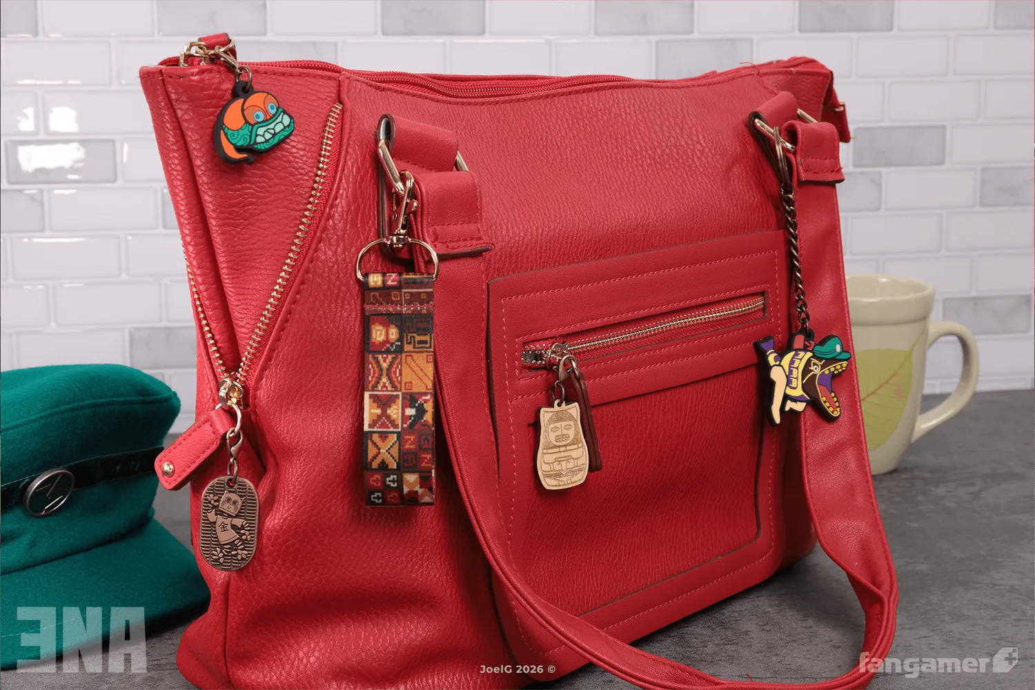 Fangamer ENA Artifacts Schlüsselanhänger 5 Charms Set