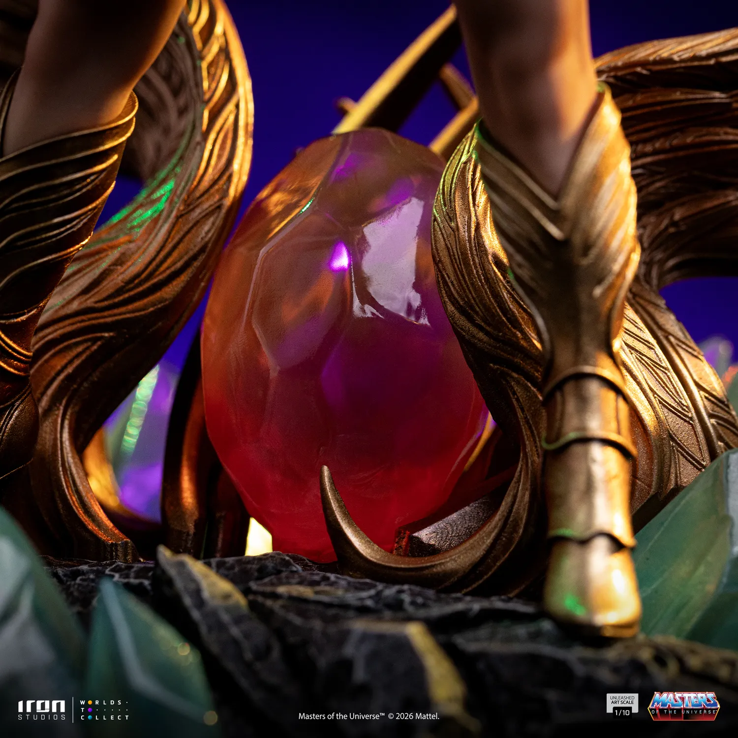 Masters of the Universe She-Ra Unleashed Statue 31,5 cm